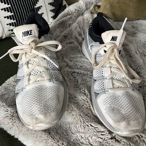 Nike FlyKnit Lunar 2 size 7.5